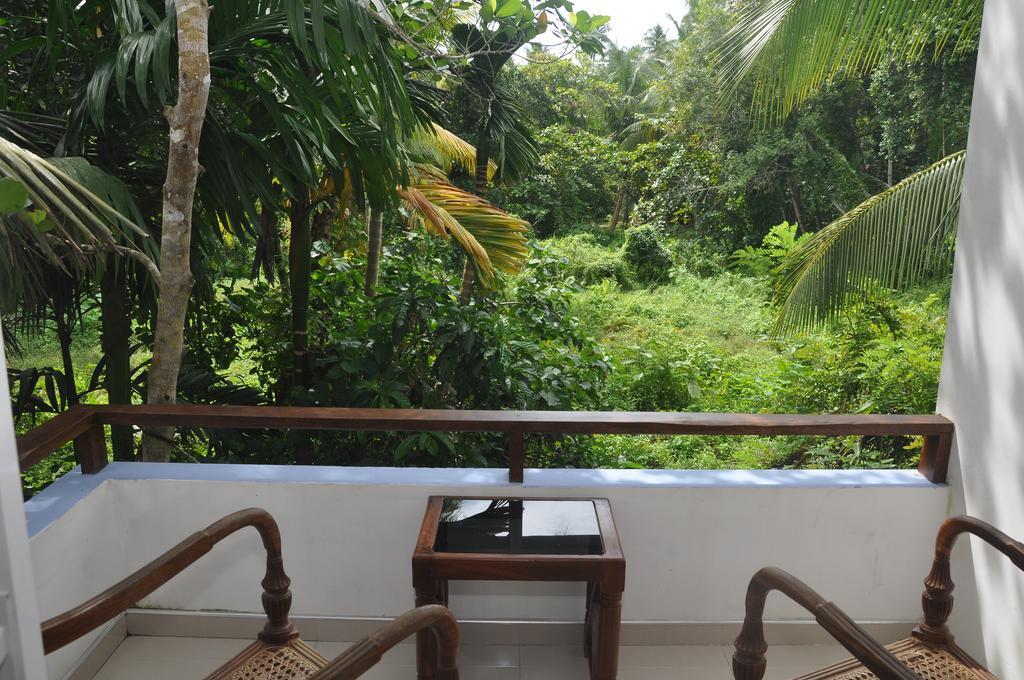 The Fence Bed & Breakfast Bentota Bagian luar foto