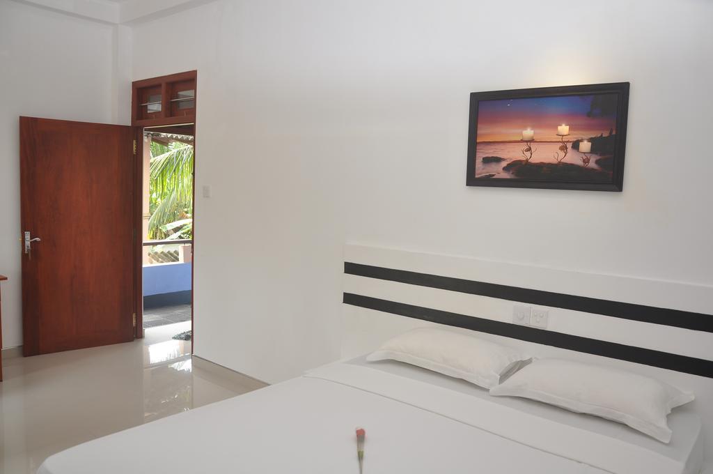 The Fence Bed & Breakfast Bentota Bagian luar foto