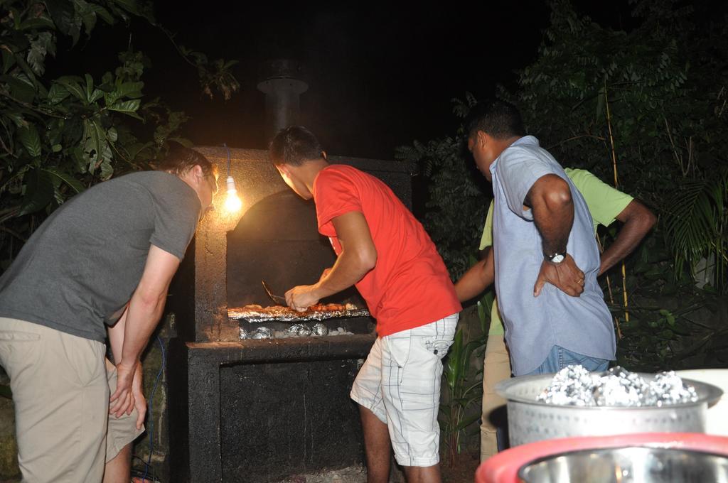 The Fence Bed & Breakfast Bentota Bagian luar foto
