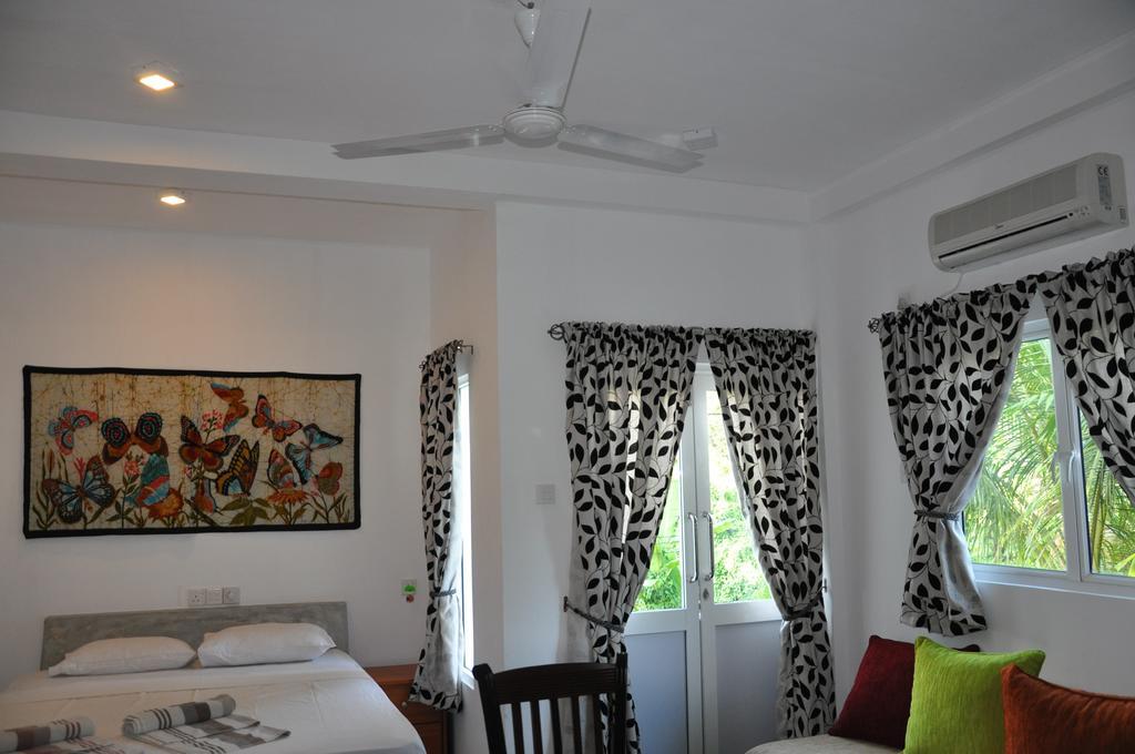 The Fence Bed & Breakfast Bentota Bagian luar foto