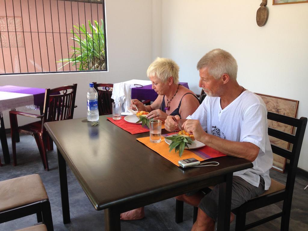 The Fence Bed & Breakfast Bentota Bagian luar foto
