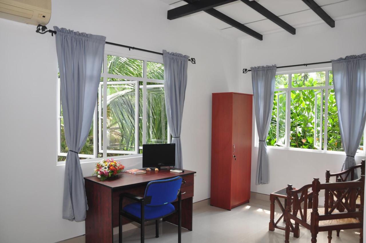 The Fence Bed & Breakfast Bentota Bagian luar foto